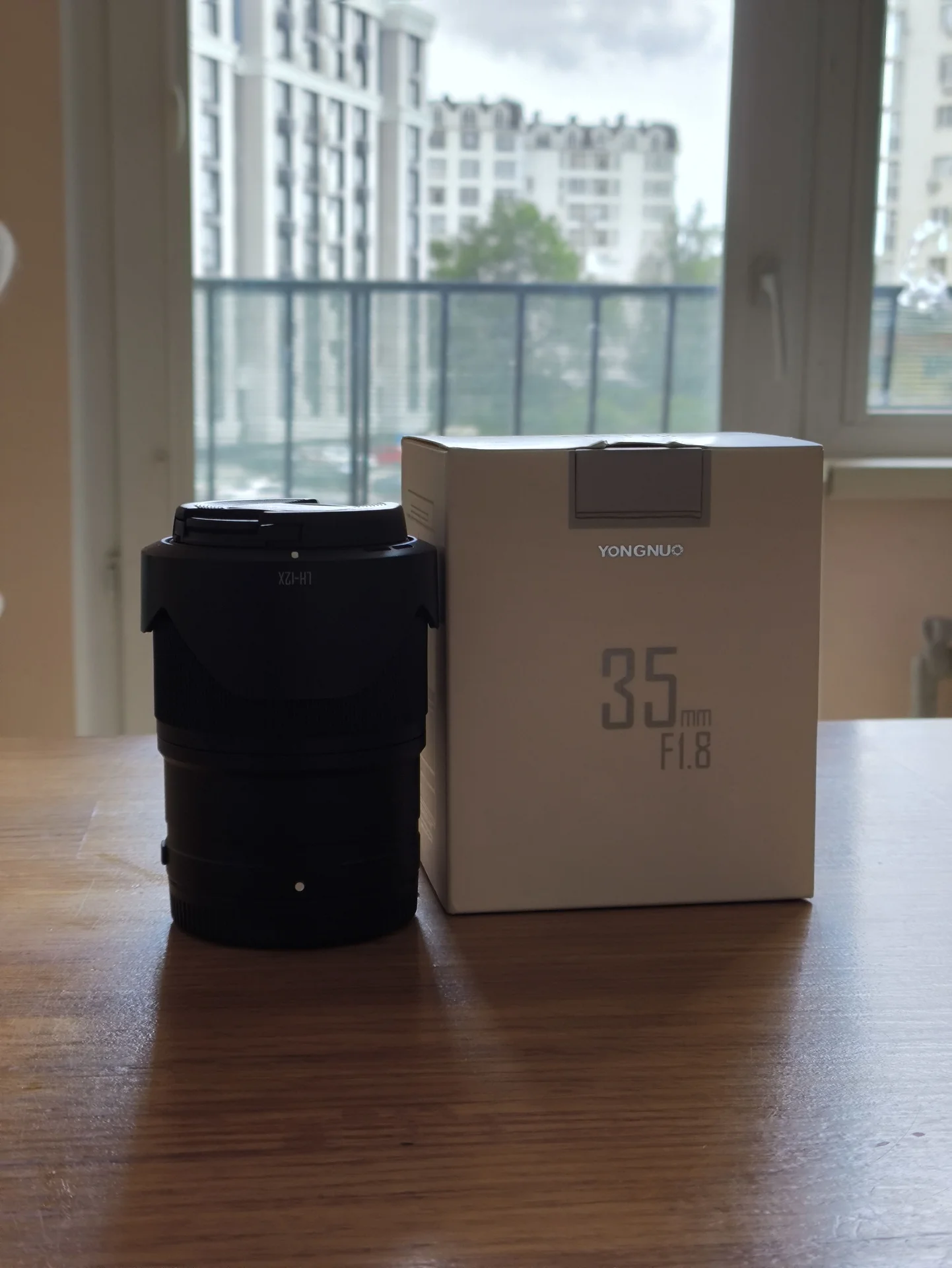 Объектив Yongnuo YN35mm F1.8S DA ART для sony e - миниатюра 5