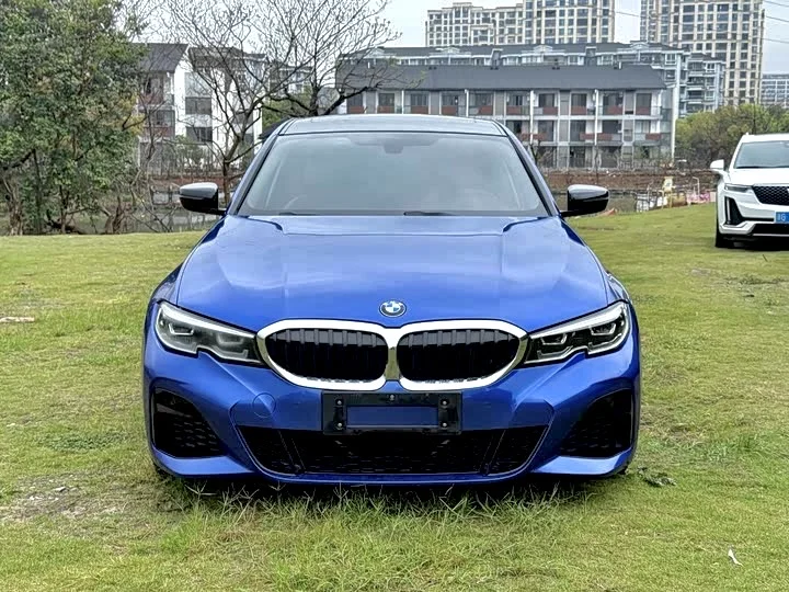 BMW 320i - изображение 1
