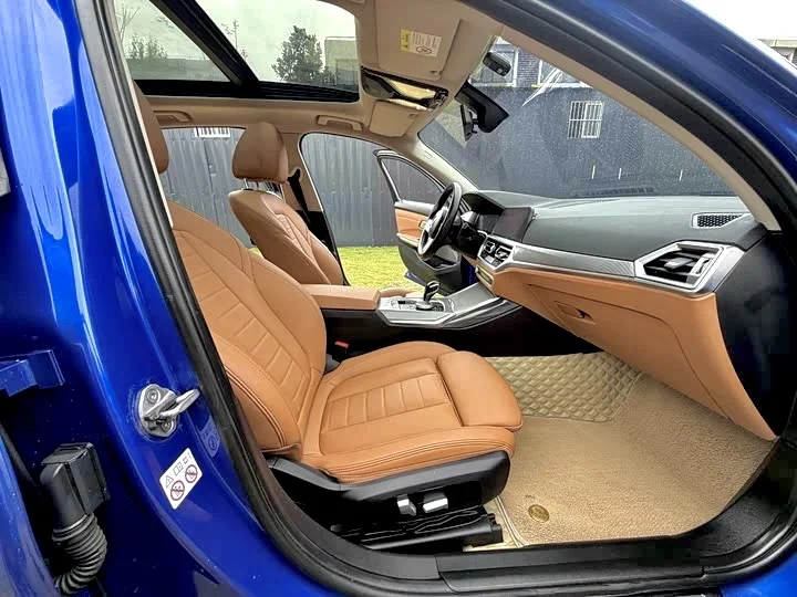 BMW 320i - миниатюра 10