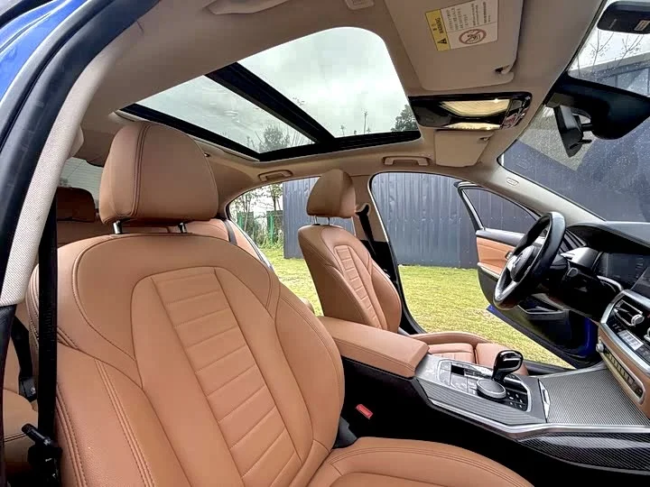 BMW 320i - миниатюра 11