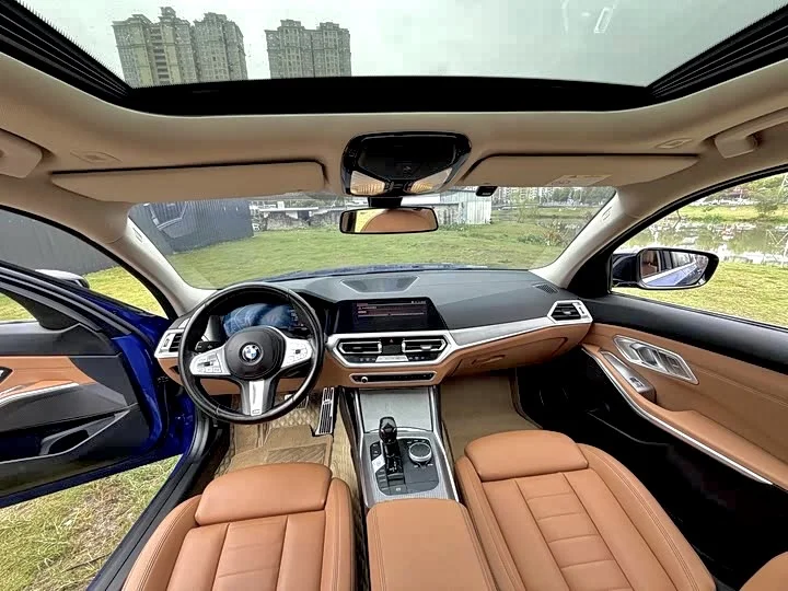 BMW 320i - миниатюра 12