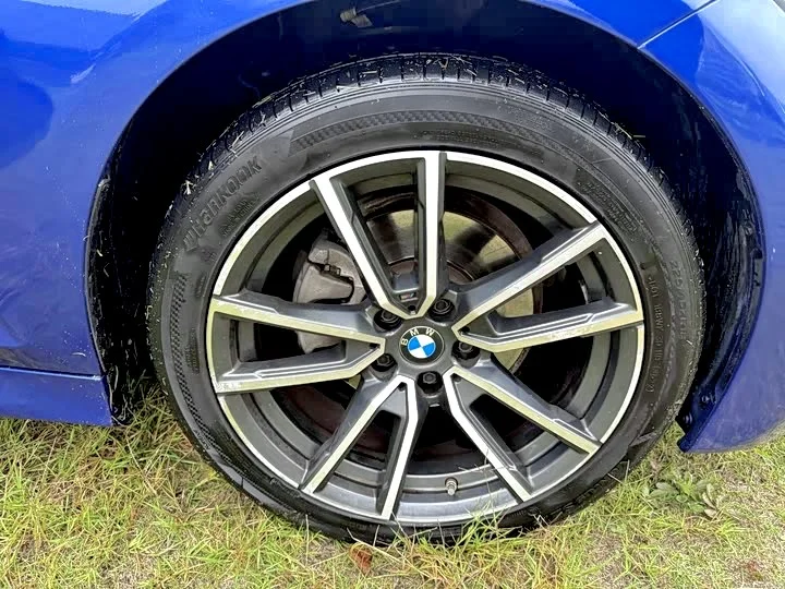 BMW 320i - миниатюра 15