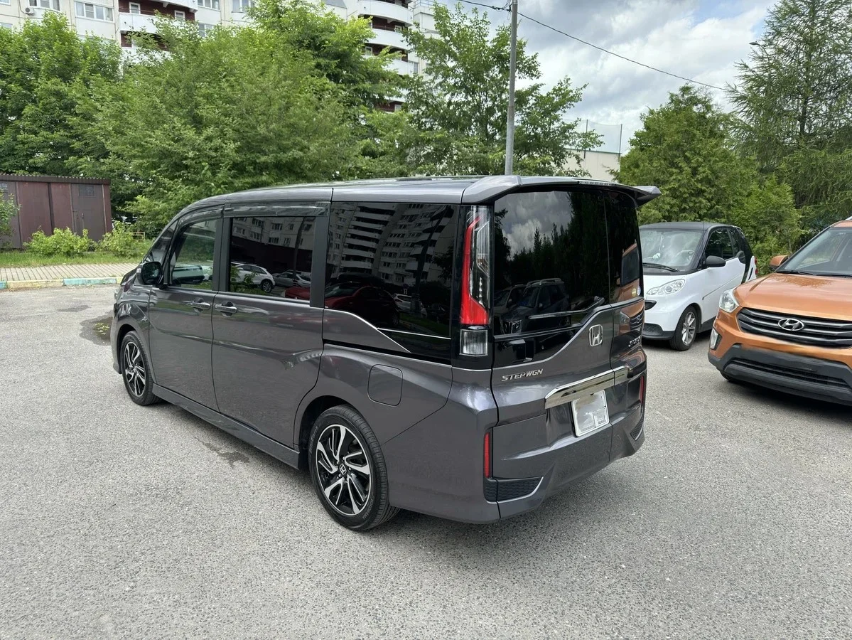 Honda StepWagon SPADA - миниатюра 6
