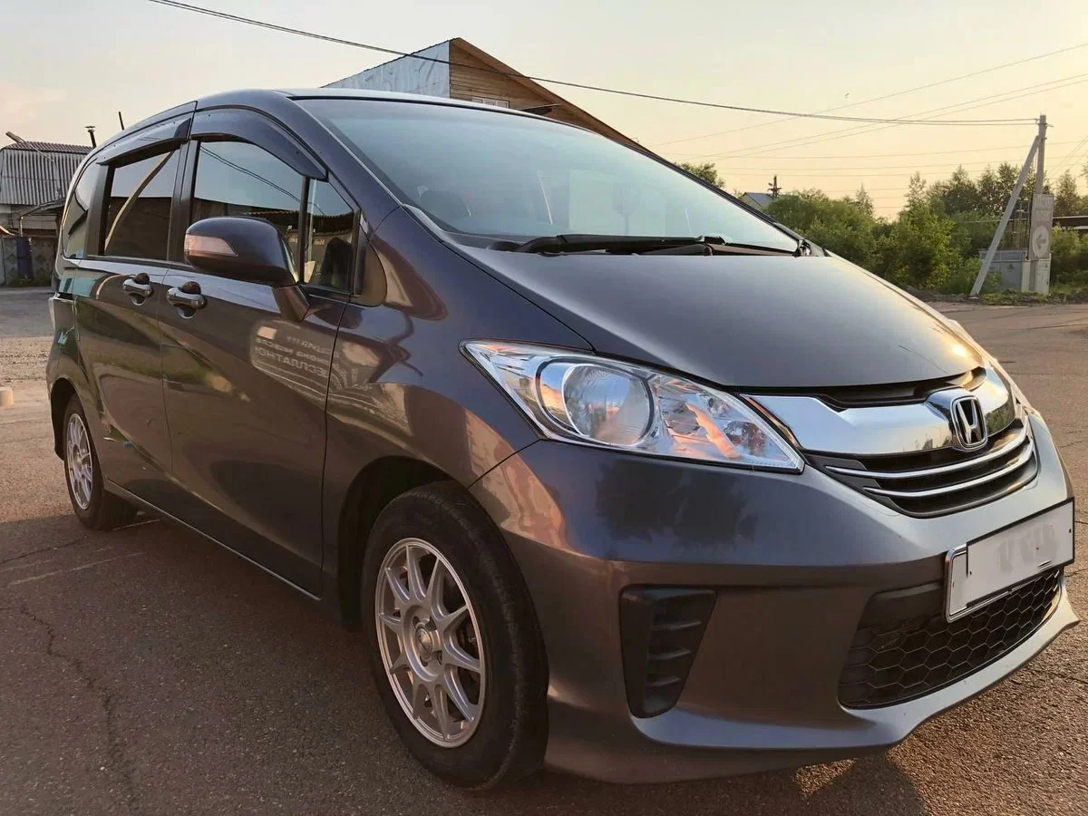Honda Freed - миниатюра 2