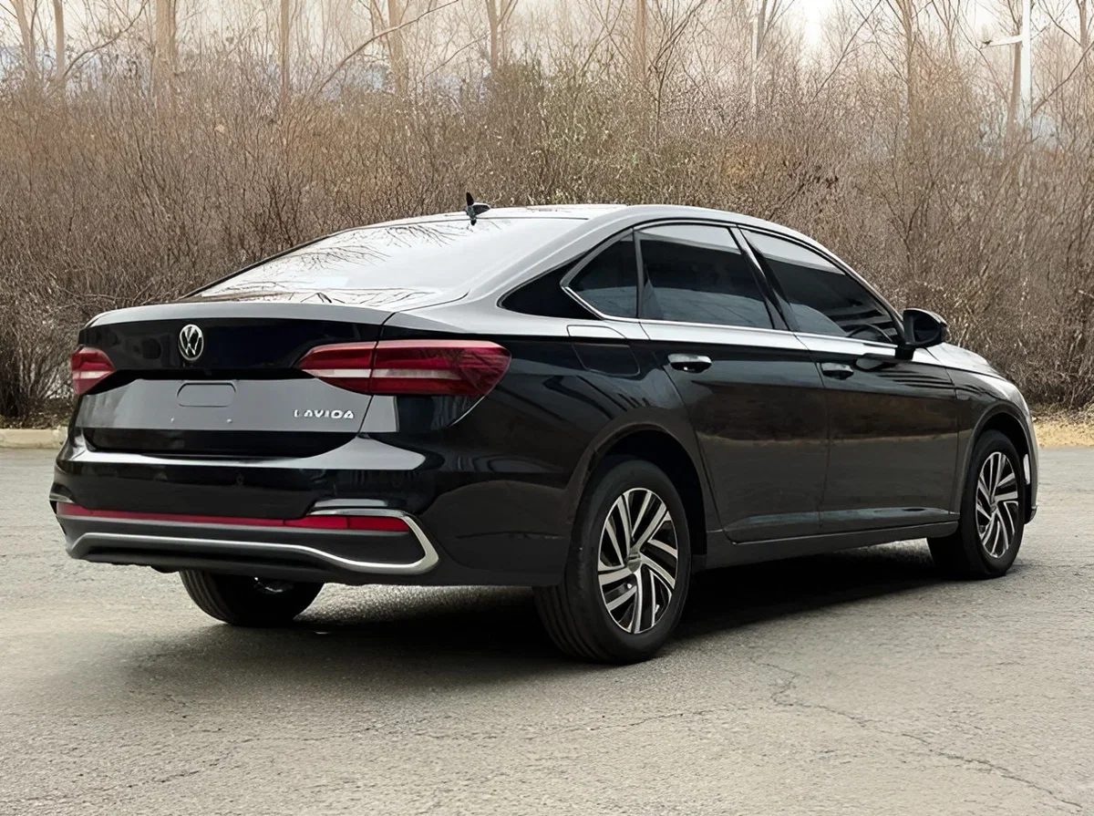 Volkswagen Lavida - миниатюра 3