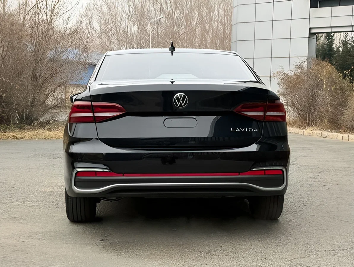 Volkswagen Lavida - миниатюра 4