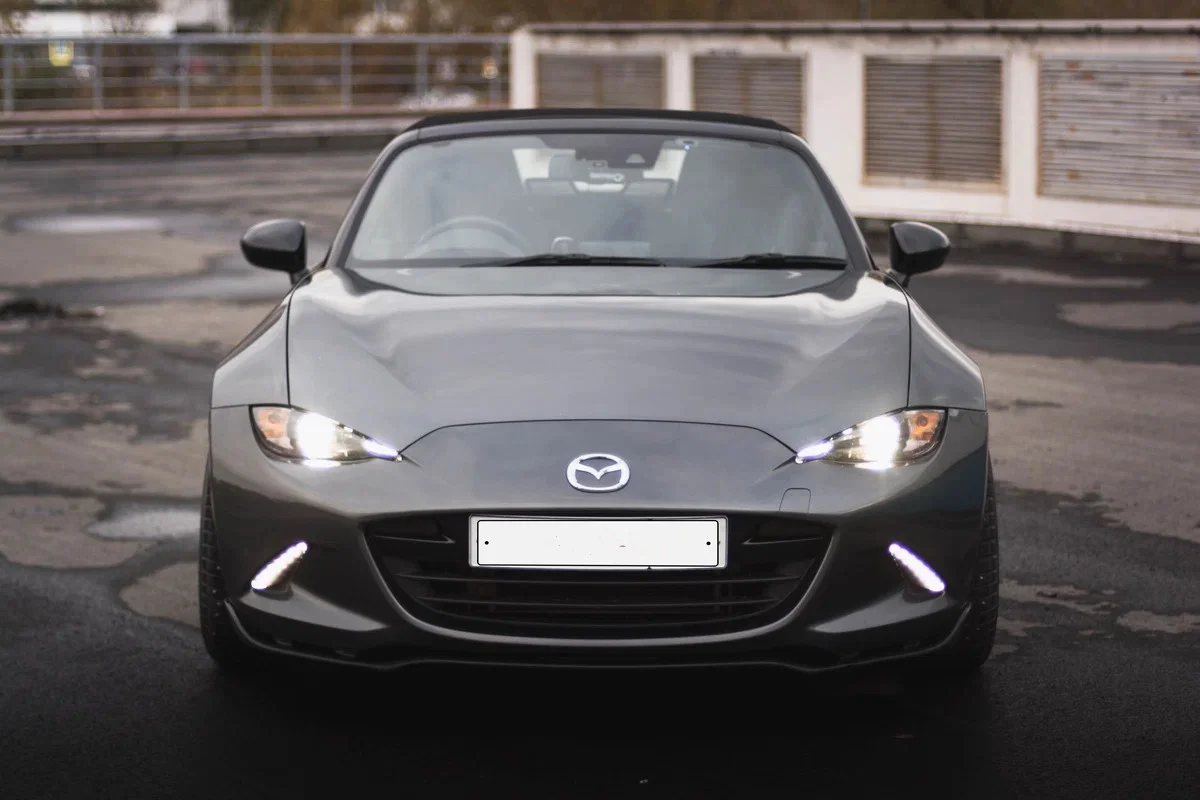 Mazda Roadster 1.5 МКПП - миниатюра 2
