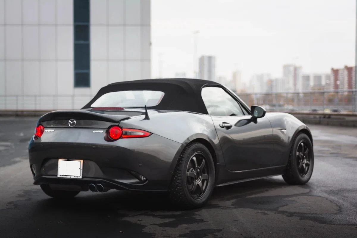 Mazda Roadster 1.5 МКПП - миниатюра 3