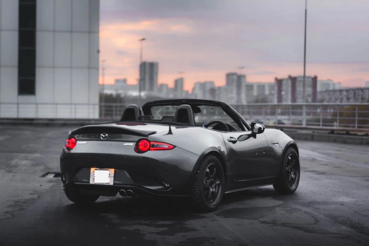 Mazda Roadster 1.5 МКПП - миниатюра 5