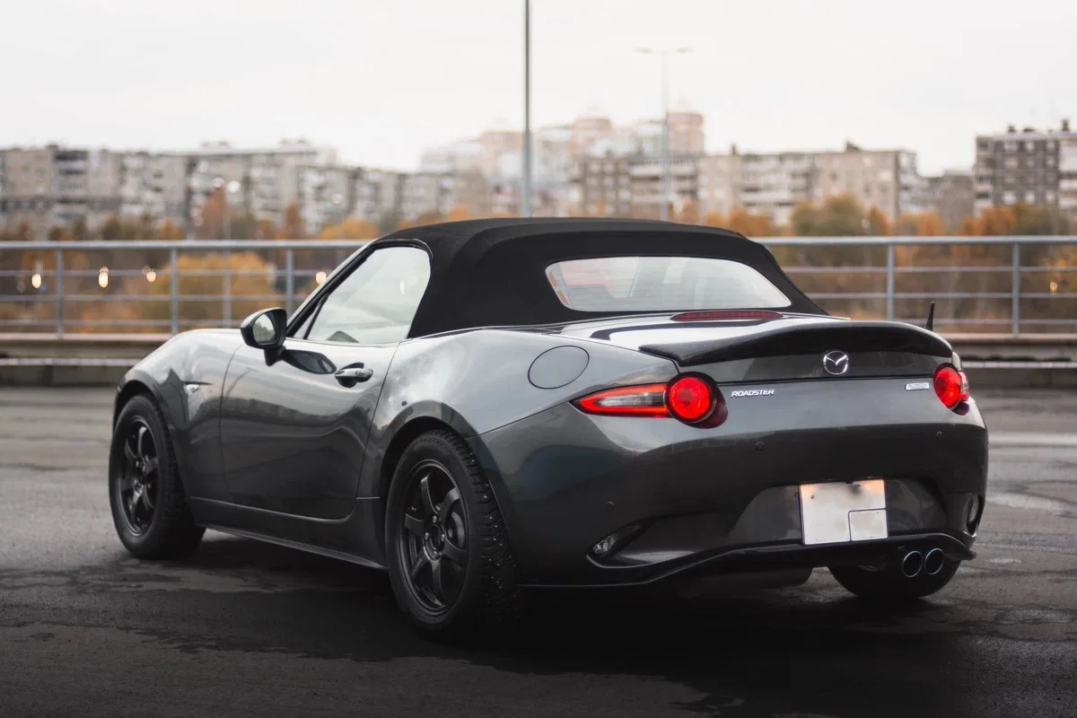 Mazda Roadster 1.5 МКПП - миниатюра 9