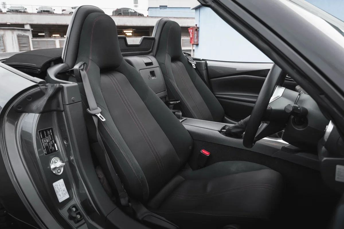 Mazda Roadster 1.5 МКПП - миниатюра 22