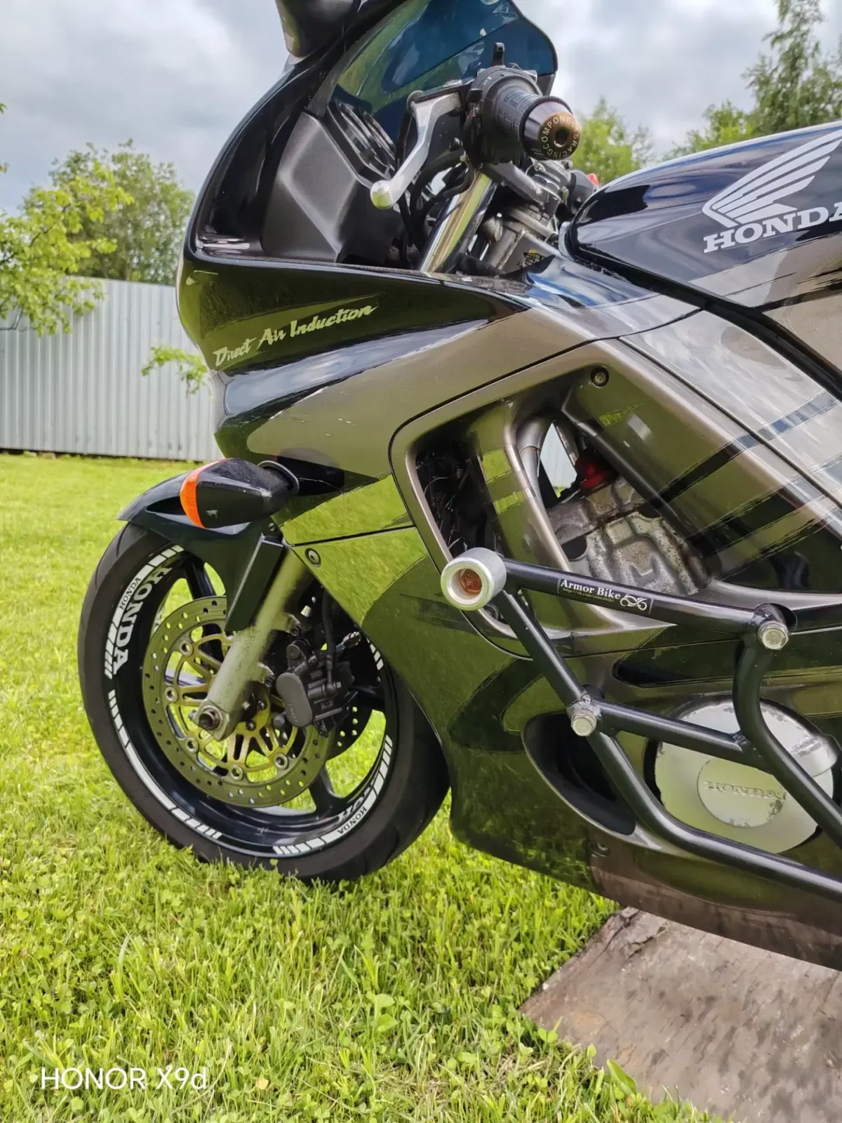 Honda CBR600F3 - миниатюра 7
