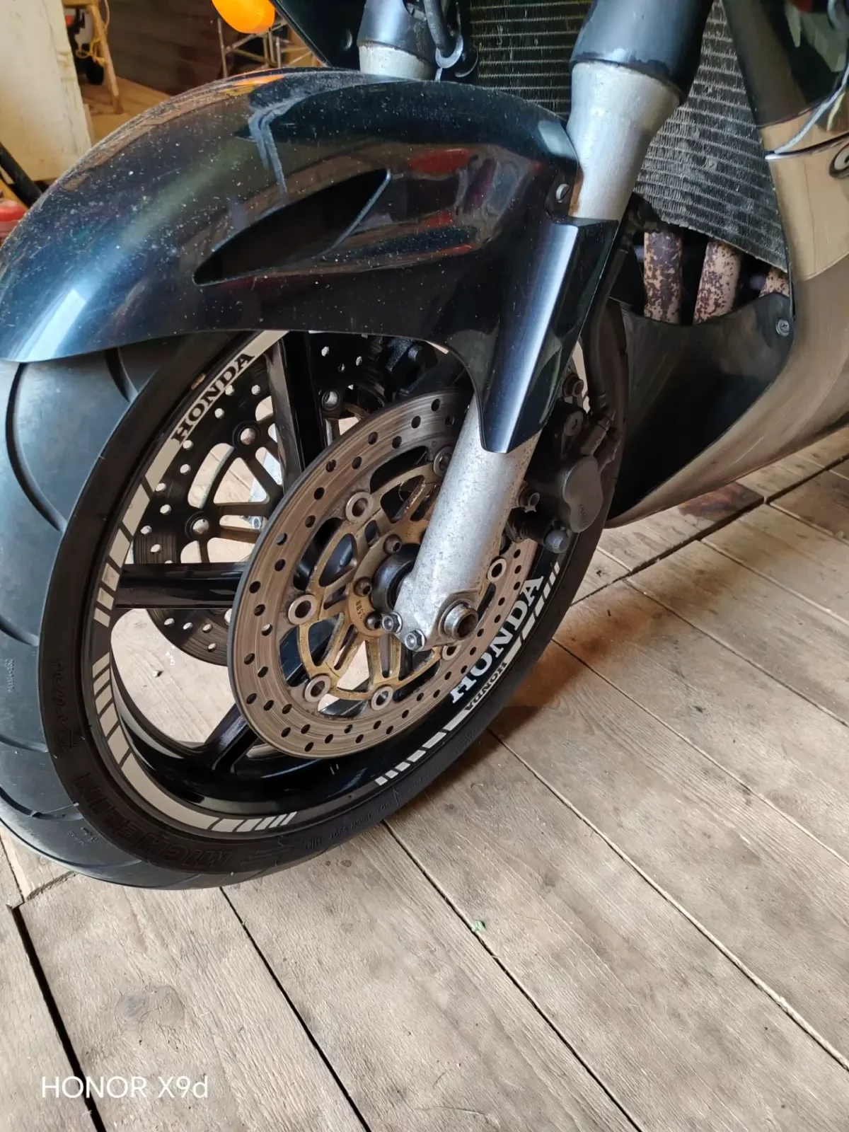 Honda CBR600F3 - миниатюра 10