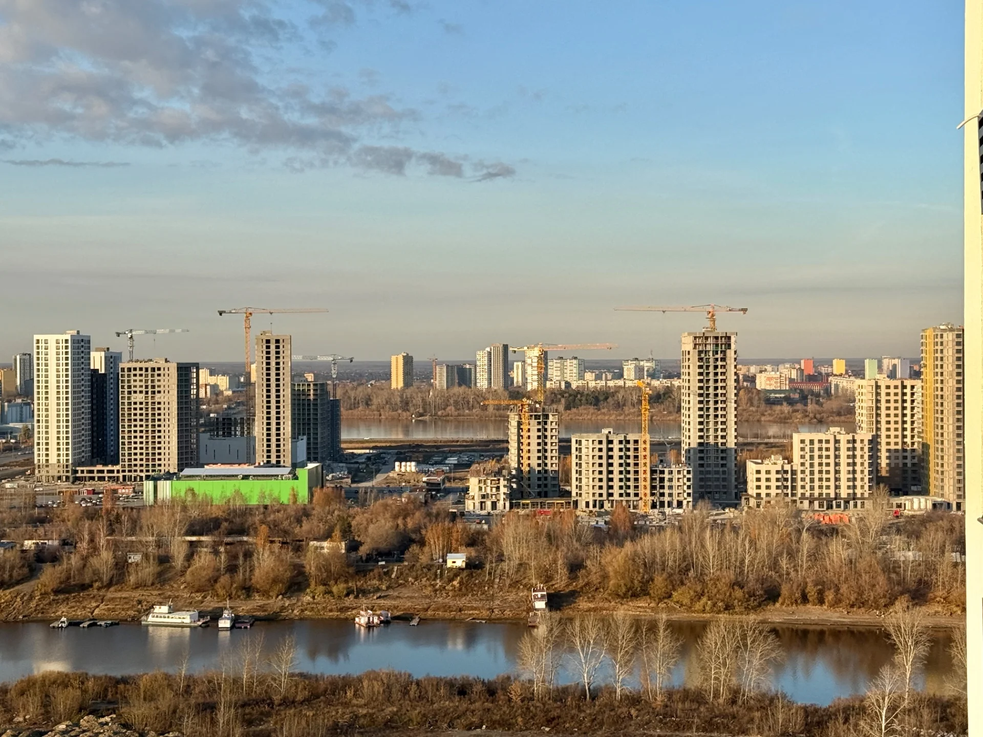 Дотянуться до небес 🌥️ - миниатюра 12