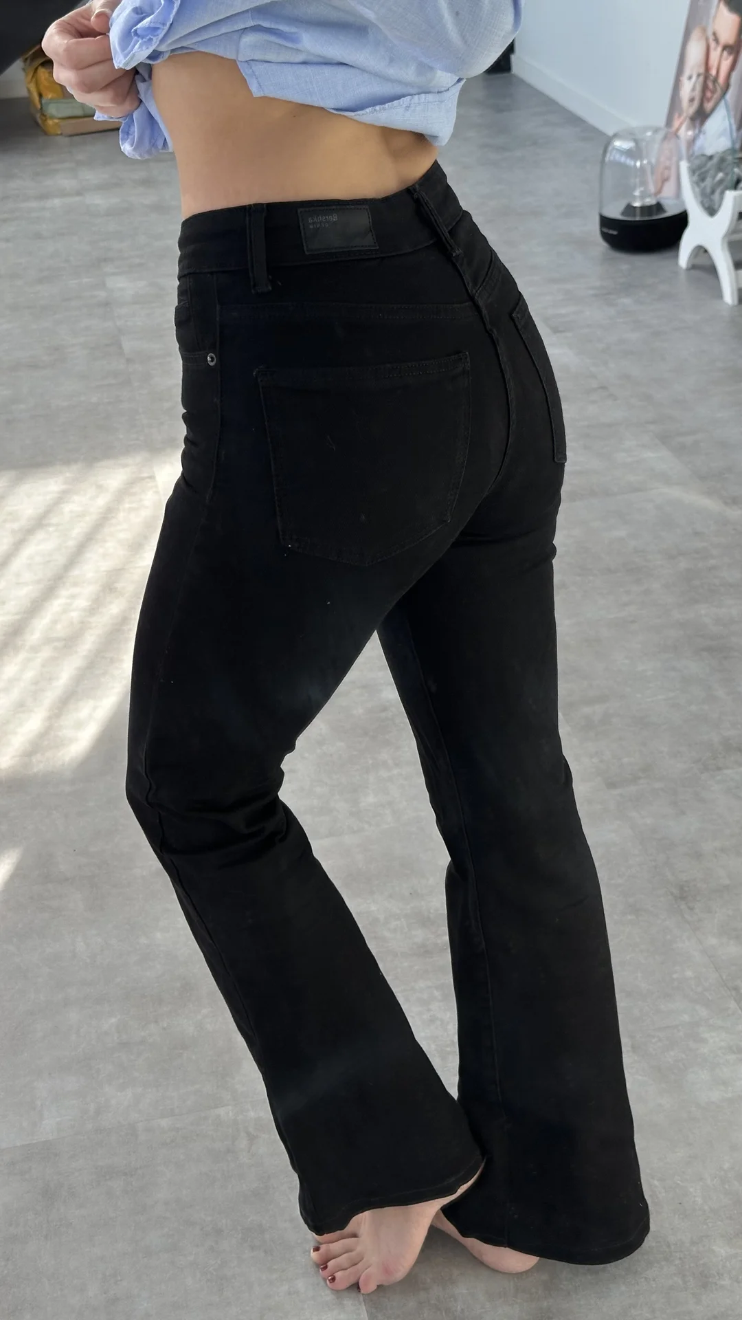 Джинсы клеш xs bershka - миниатюра 3