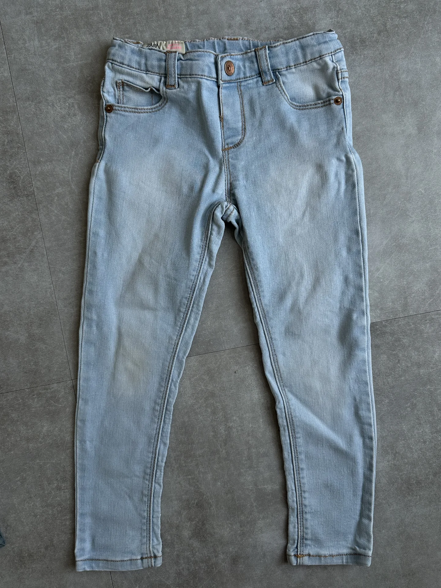 Джинсы и лосины zara 104 для девочки пакетом - миниатюра 2