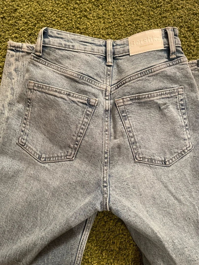 Джинсы bershka mom 34 - миниатюра 6