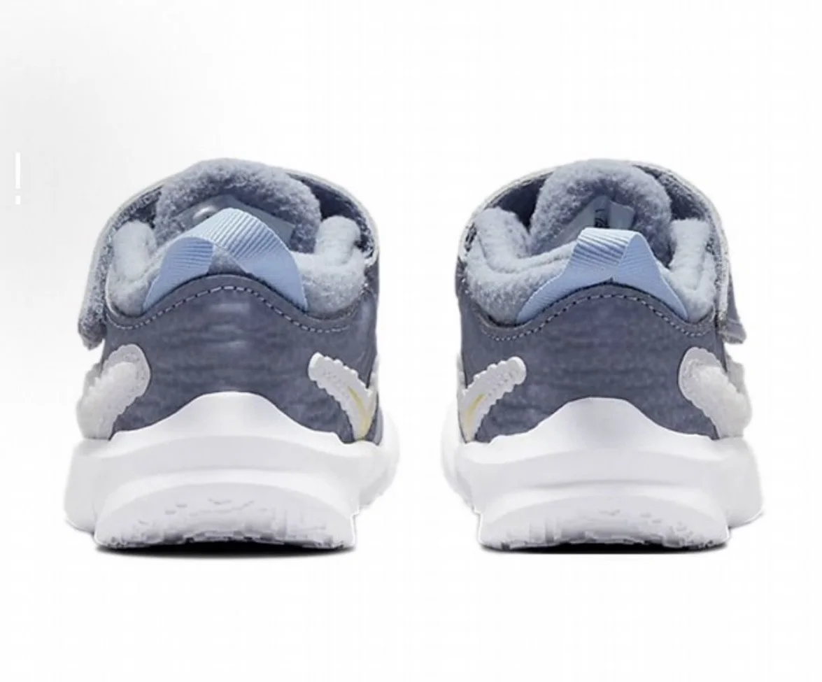 Кроссовки детские Nike Team Hustle D10 Dream ориг - миниатюра 5