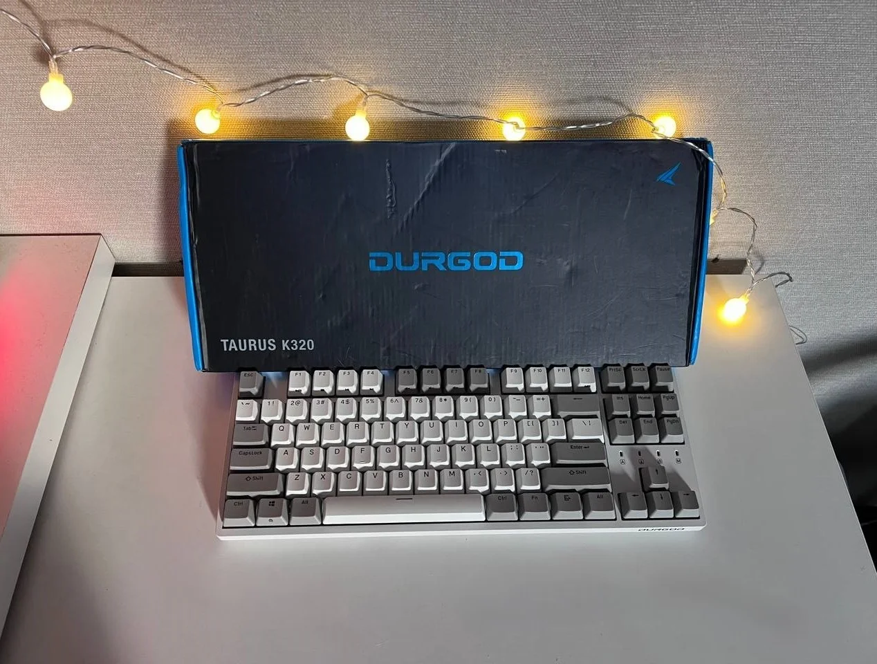 Игровая клавиатура Durgod Taurus K320 White - изображение 1