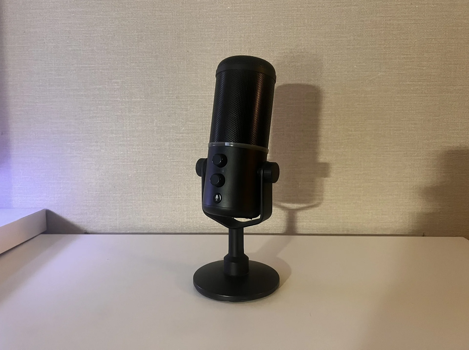 Микрофон Razer Seiren Elite - изображение 1
