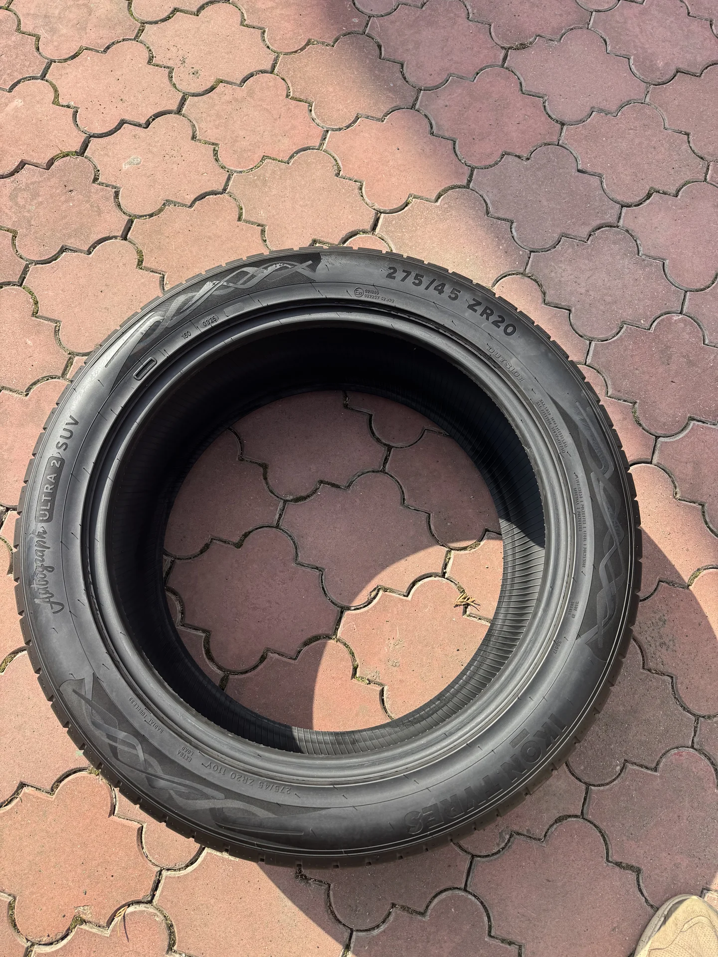 Резина летняя Ikon Autograph Ultra 2 275/45 r20 - миниатюра 3