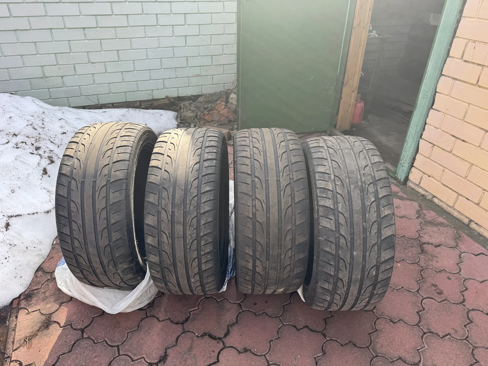 Комплект шин Tracmax xsport f110 275/45 r20 - изображение 1