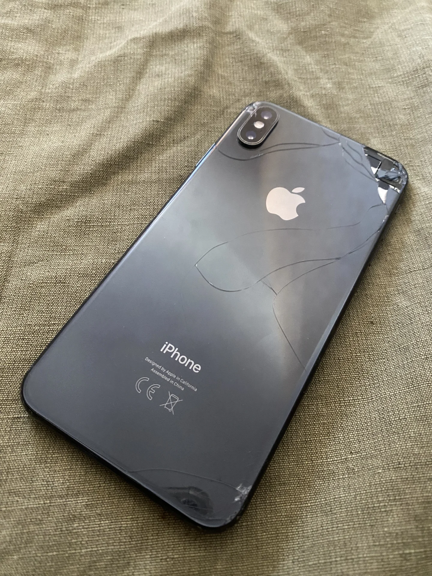 iPhone XS Max - миниатюра 2