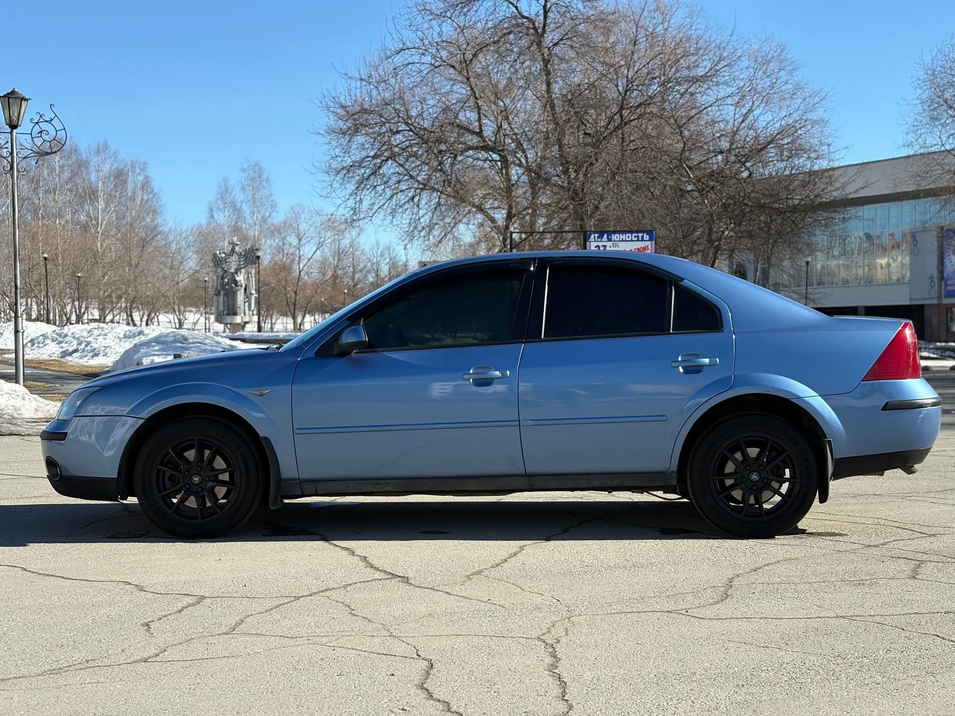 Ford Mondeo 2.0 AТ - миниатюра 4