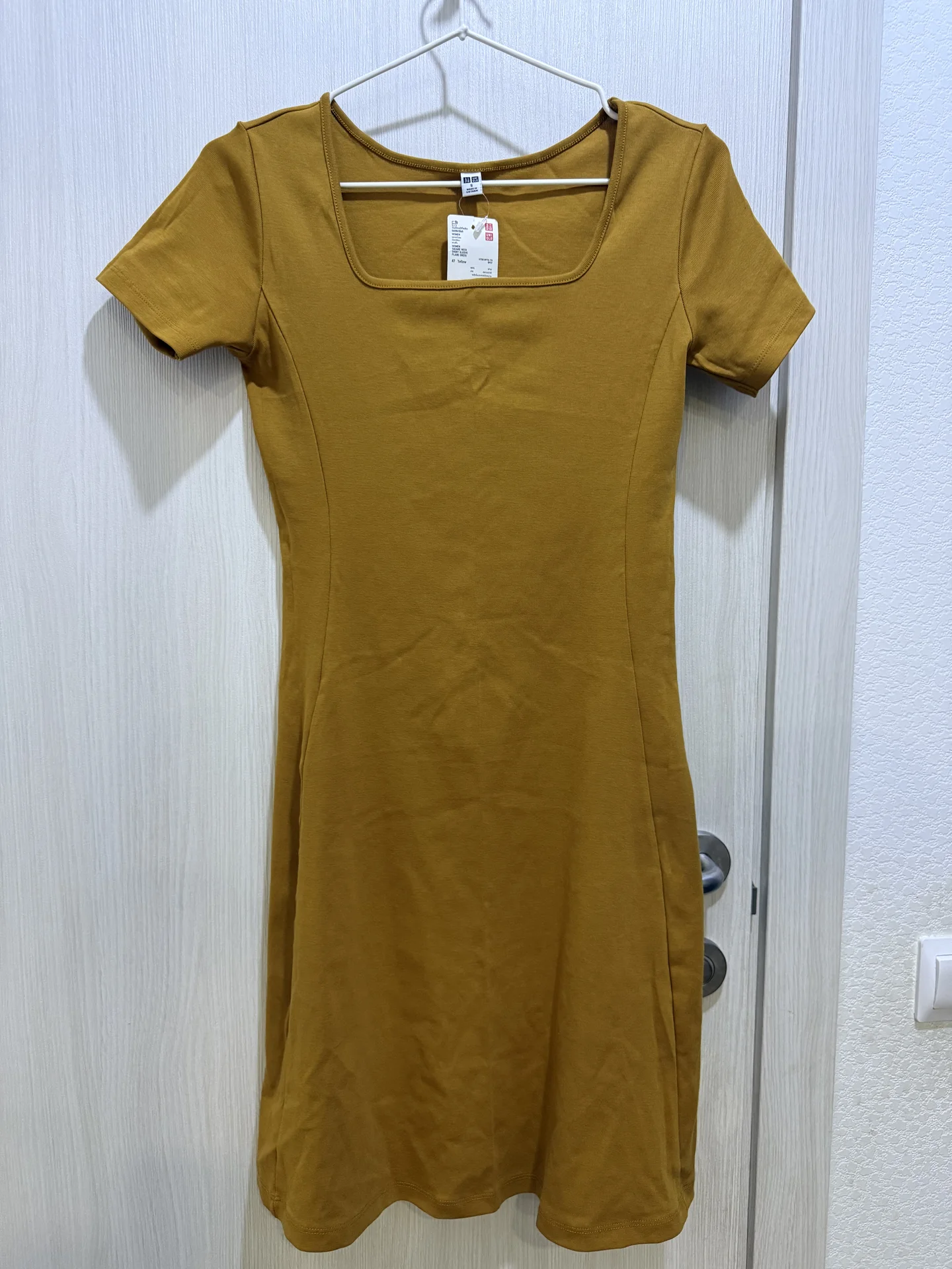 Платье Uniqlo размер S