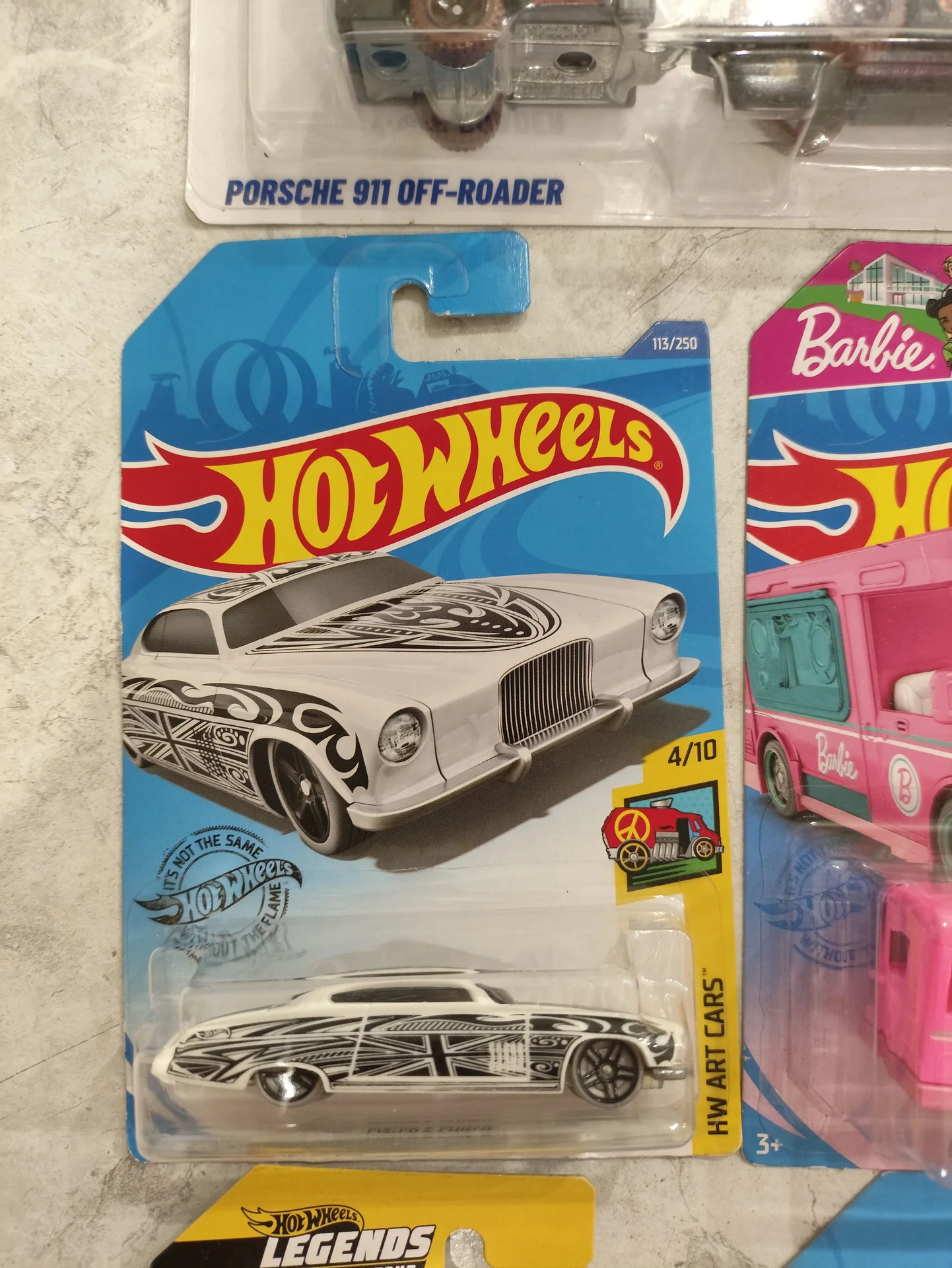Машинки Hot Wheels - миниатюра 18