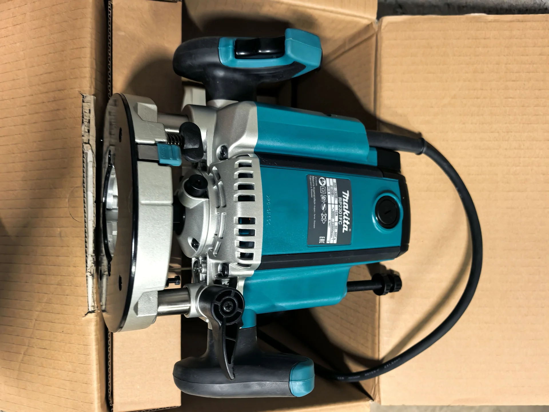 Фрезер Makita RP2301FCX - миниатюра 5