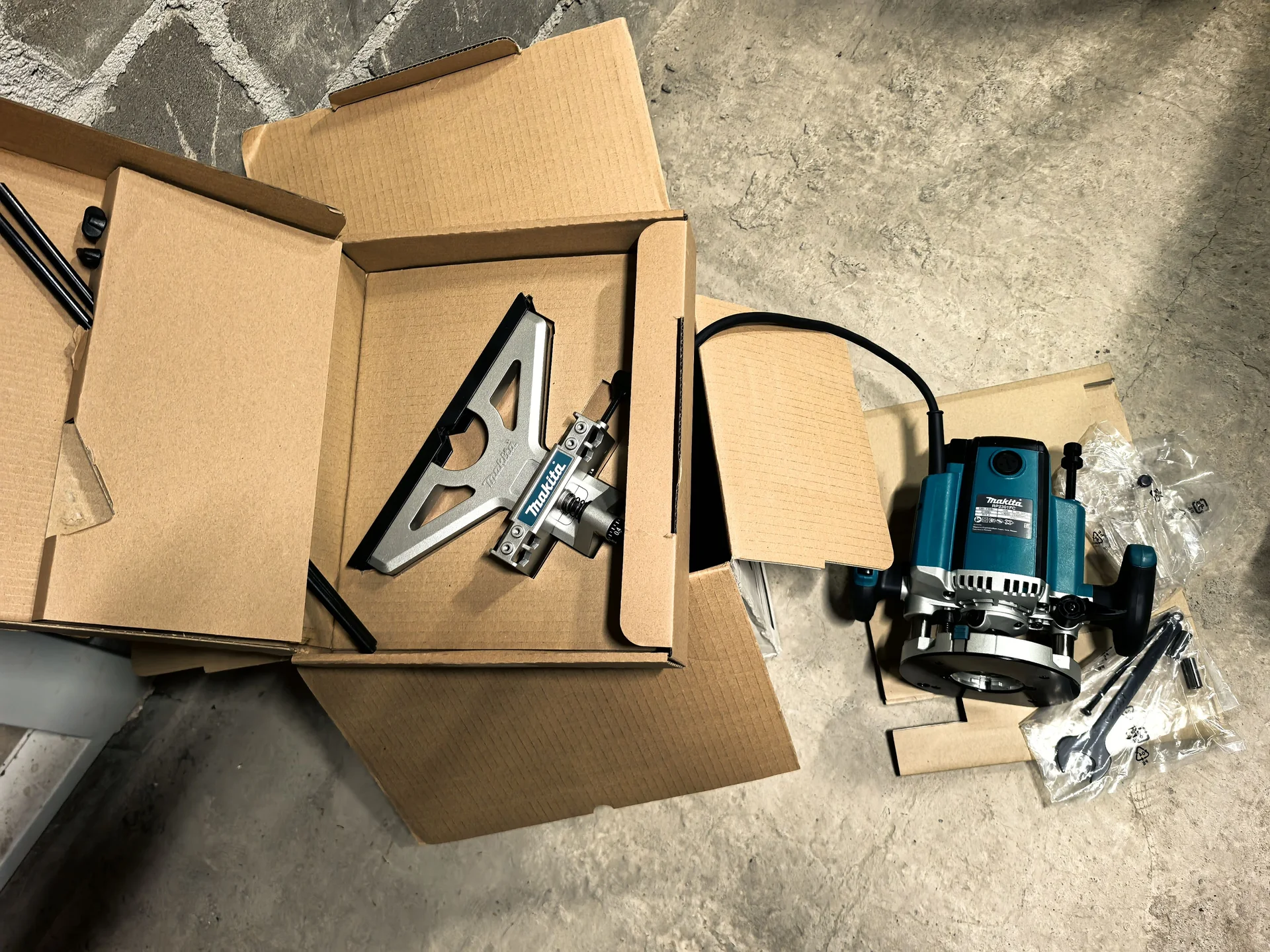 Фрезер Makita RP2301FCX - миниатюра 6