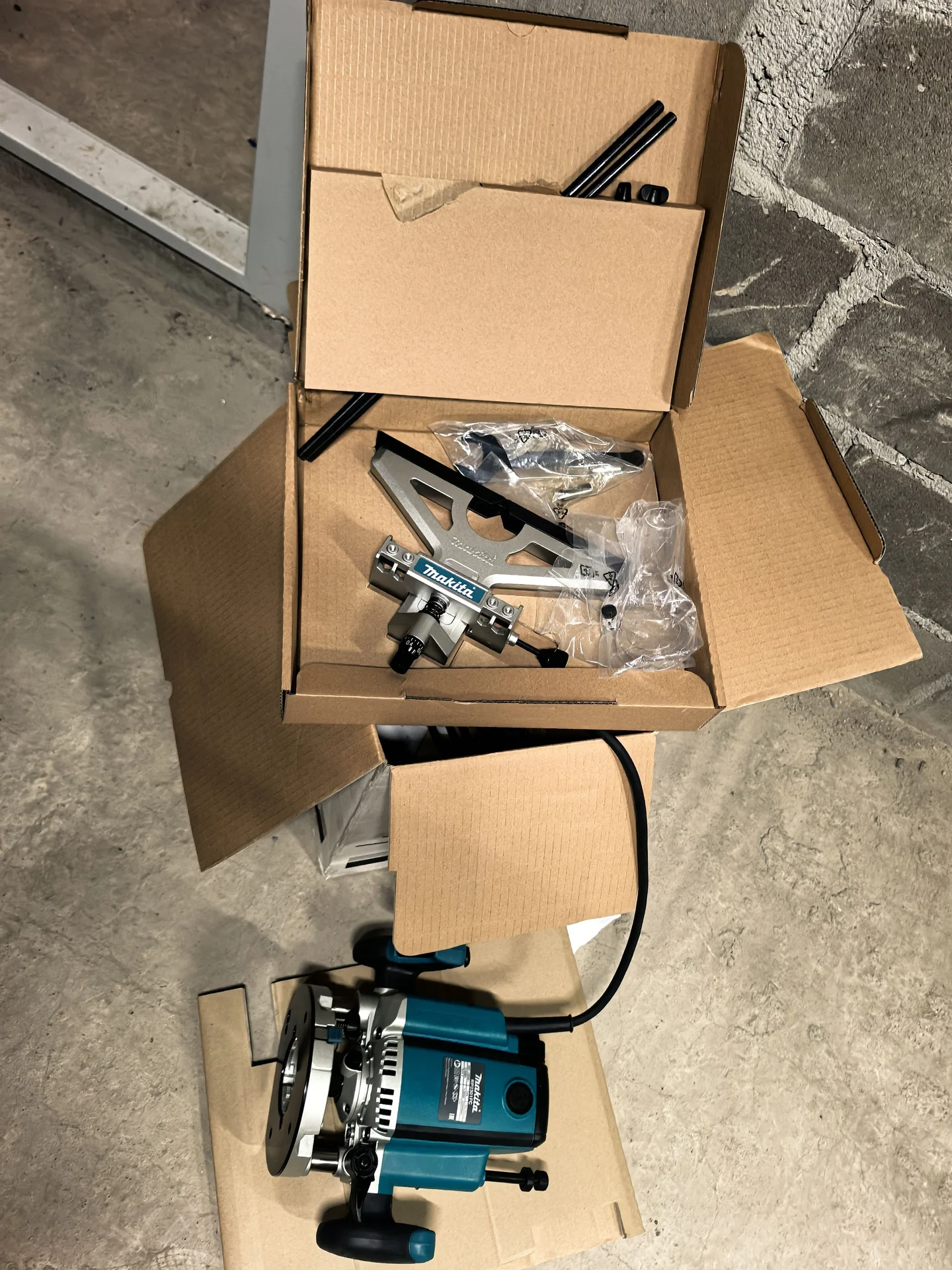 Фрезер Makita RP2301FCX - миниатюра 8