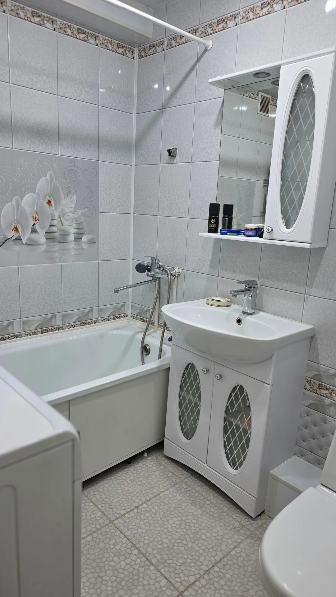 В продаже 3 комнатная квартира - миниатюра 7