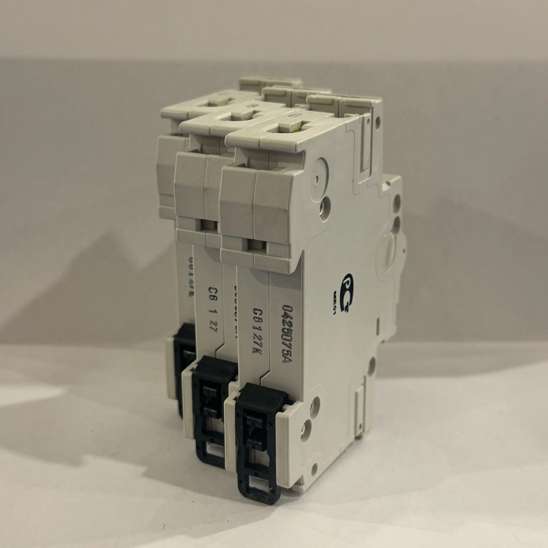 Автоматический выключатель ABB S231R C6 - миниатюра 6