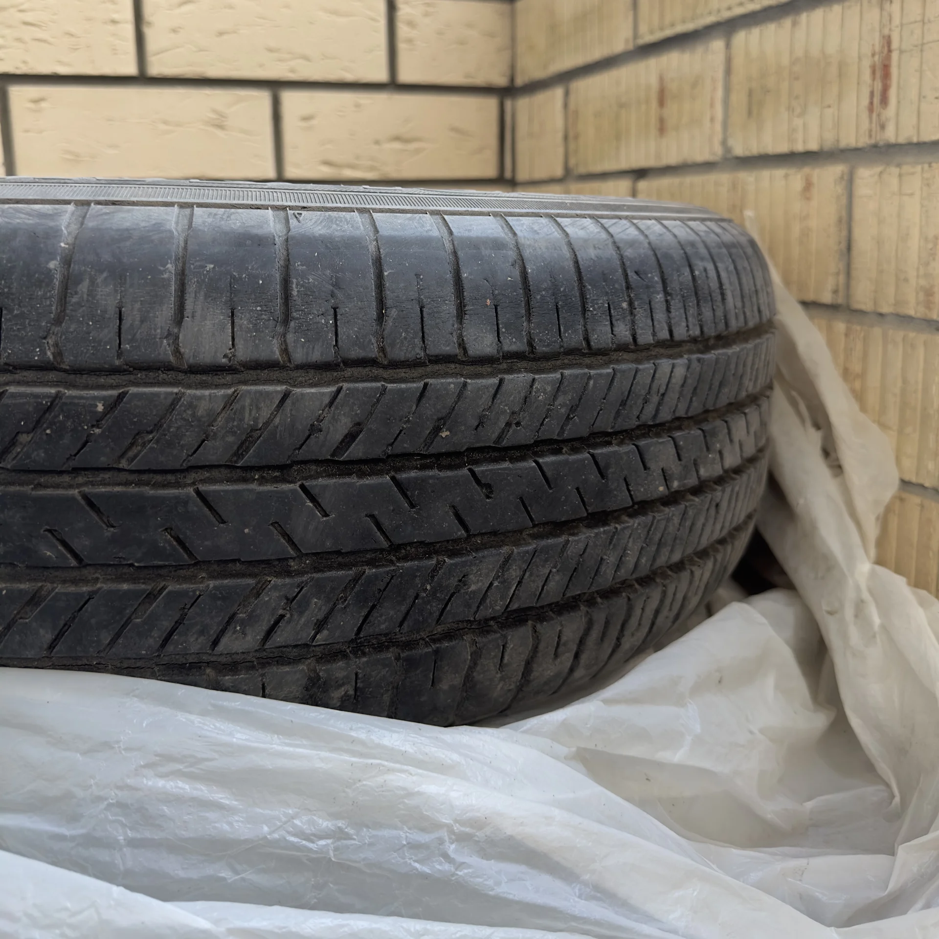 Шины летние Yokohama Geolandar G91 225/60 R17 99 - миниатюра 3
