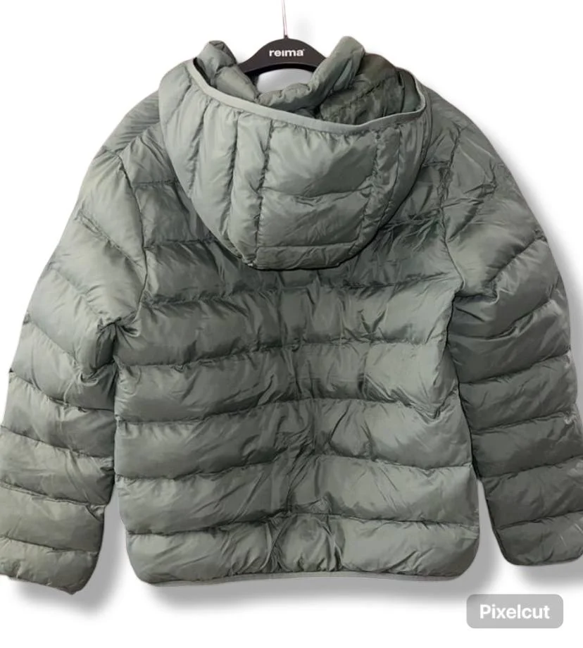 демисезонная куртка UNIQLO на ребенка 11-12 лет. - миниатюра 2
