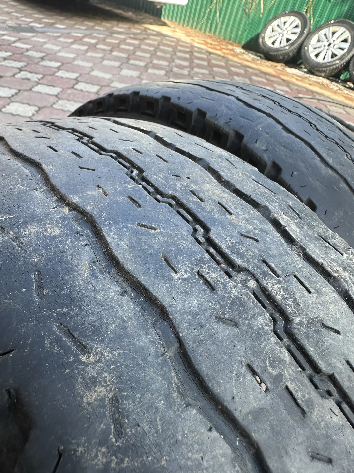 Bridgestone duravis R630 215 70 r15c - миниатюра 4