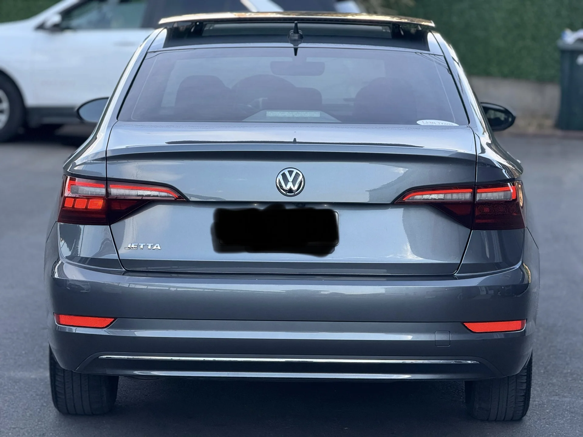 Volkswagen Jetta - миниатюра 2