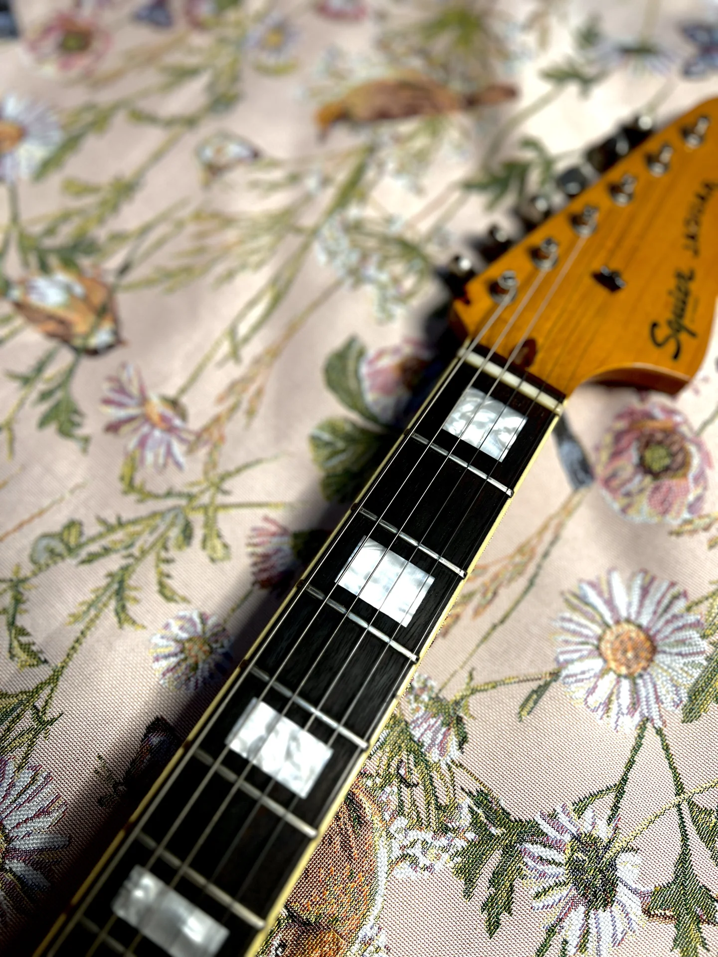 Squier Jaguar Classic Vibe (Gibson, Fokin) - миниатюра 5