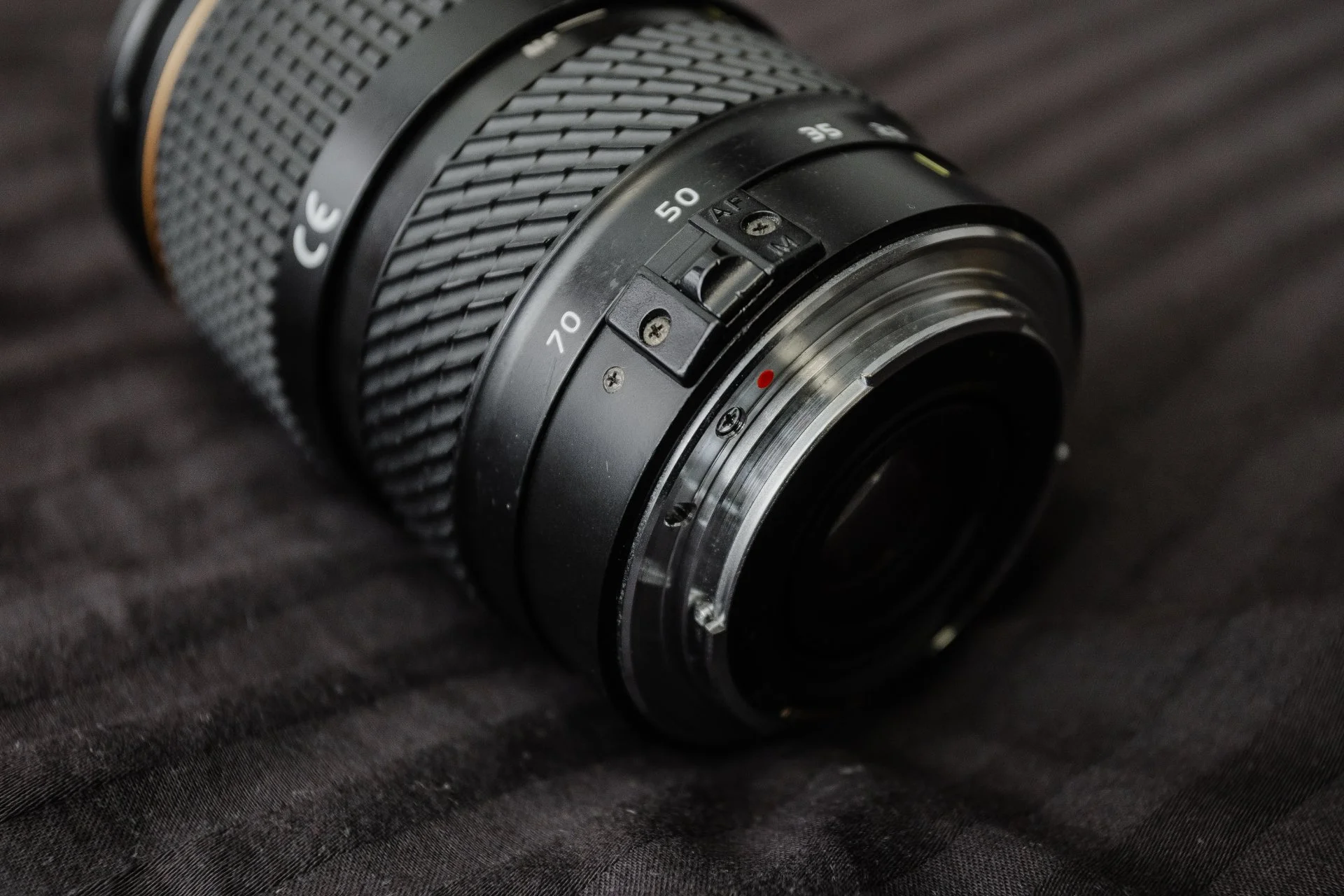Tokina AF 28-70mm f/ 2.8 AT-X Pro - миниатюра 6