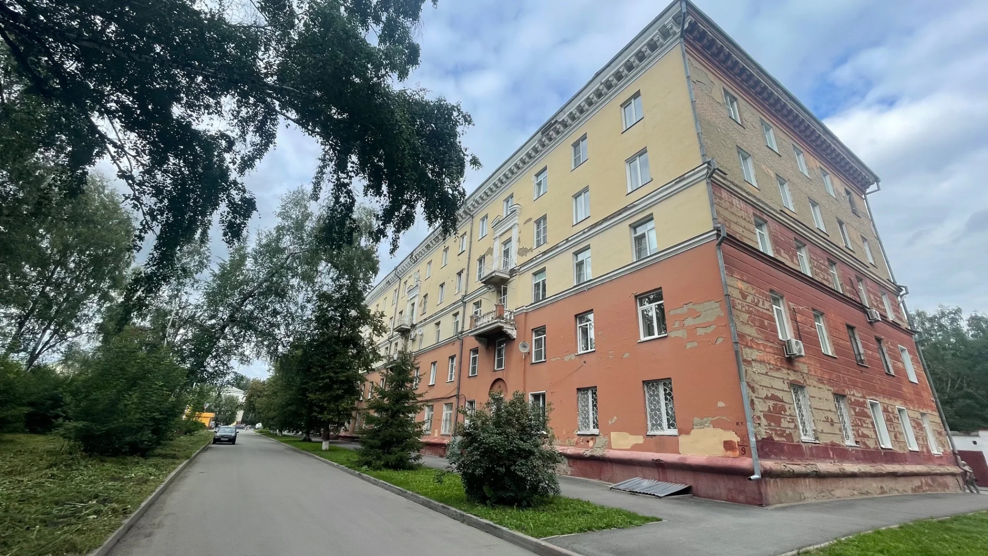 Помещение свободного назначения 150 м2 40 лет Октября 20