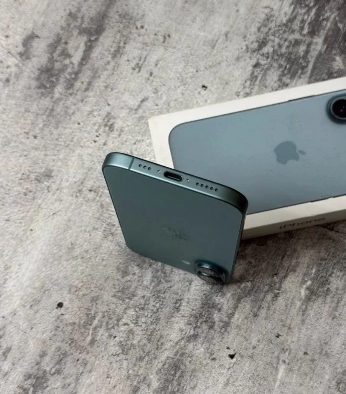 iPhone 16 - миниатюра 3