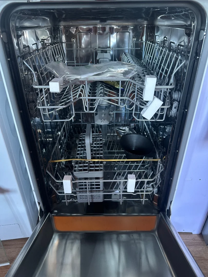 Новая посудомойка Indesit - миниатюра 2