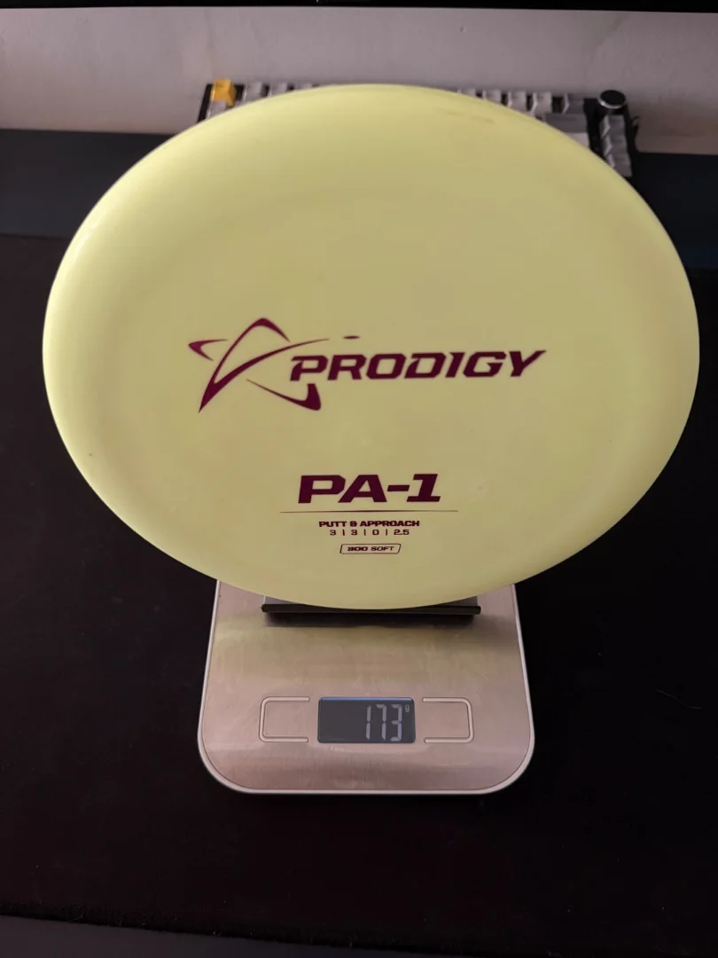 диск для диск-гольфа Prodigy PA-1 (пластик 300 Soft) 173 г - миниатюра 2