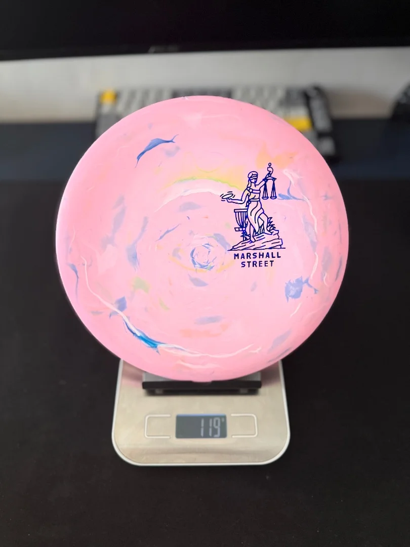 Диск для диск-гольфа Lightweight Jawbreaker Buzzz – Little Lady Justice, Pink, 118 г - изображение 1
