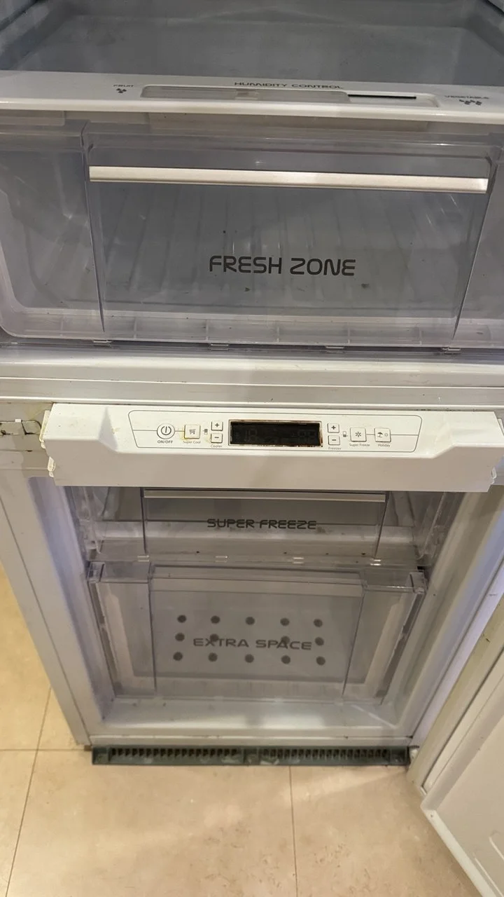 Холодильник Hotpoint на запчасти или ремонт - миниатюра 2
