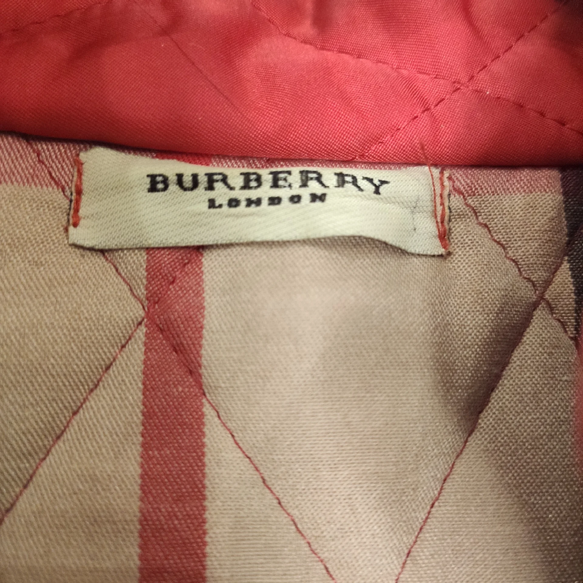 Куртка Burberry женская. Оригинал - миниатюра 4