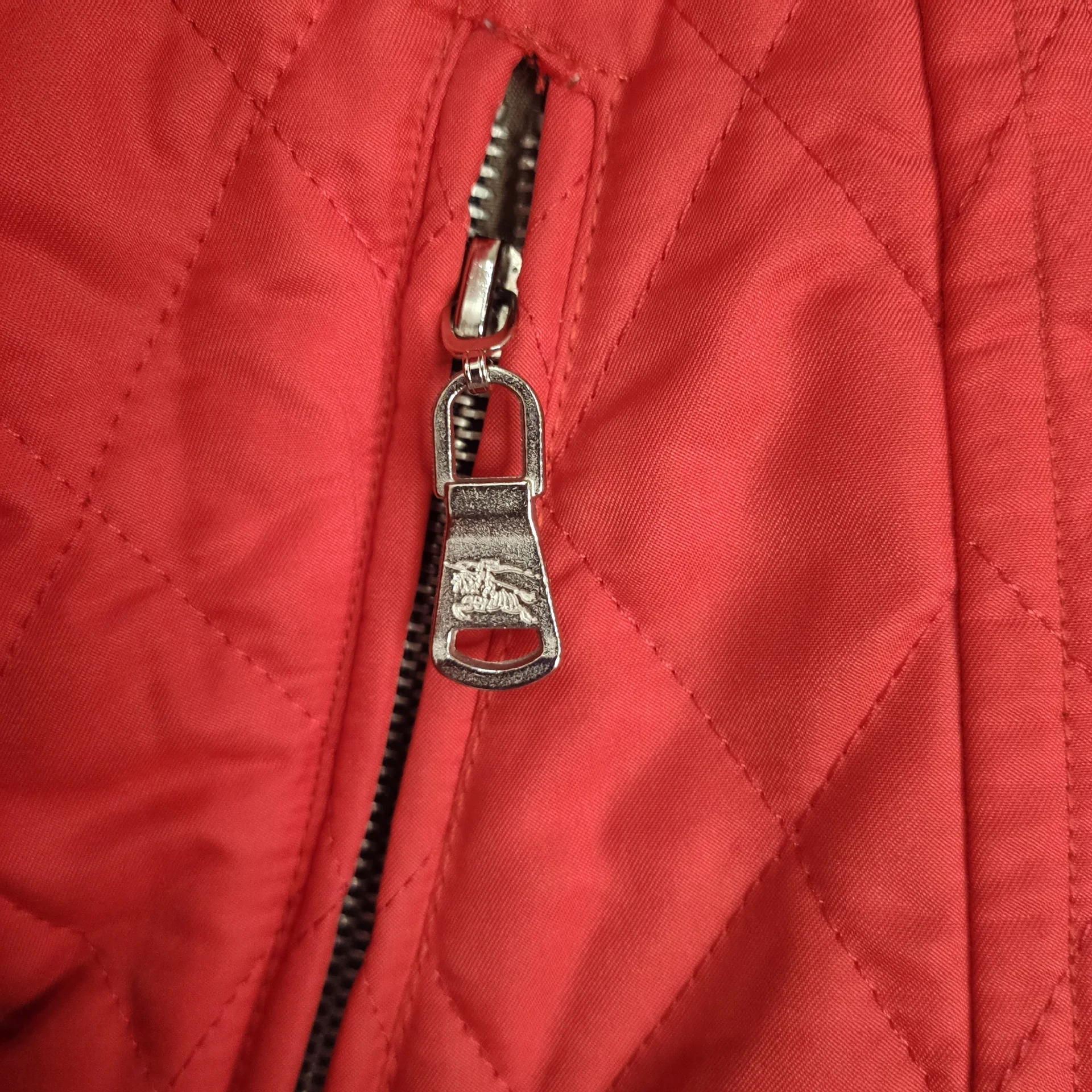Куртка Burberry женская. Оригинал - миниатюра 9
