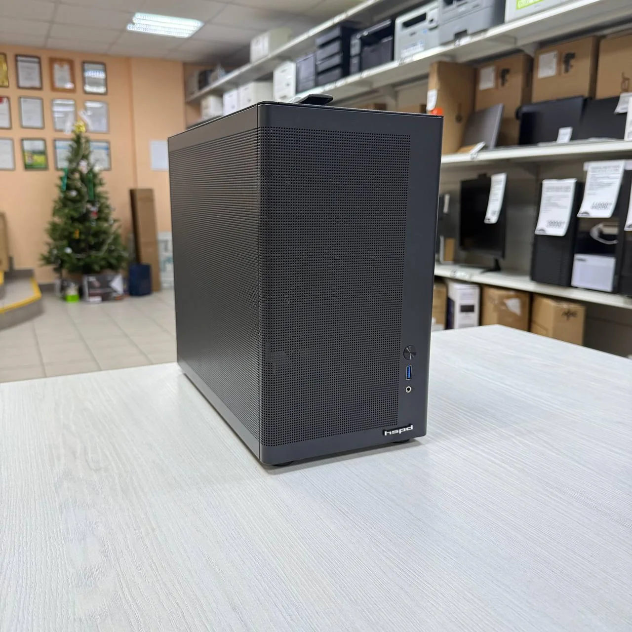 Игровой пк e5-2690v4, Radeon VII, 32 DDR4, 256 SSD - изображение 1